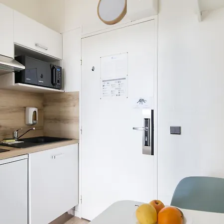 New Rochelle Aparthotel